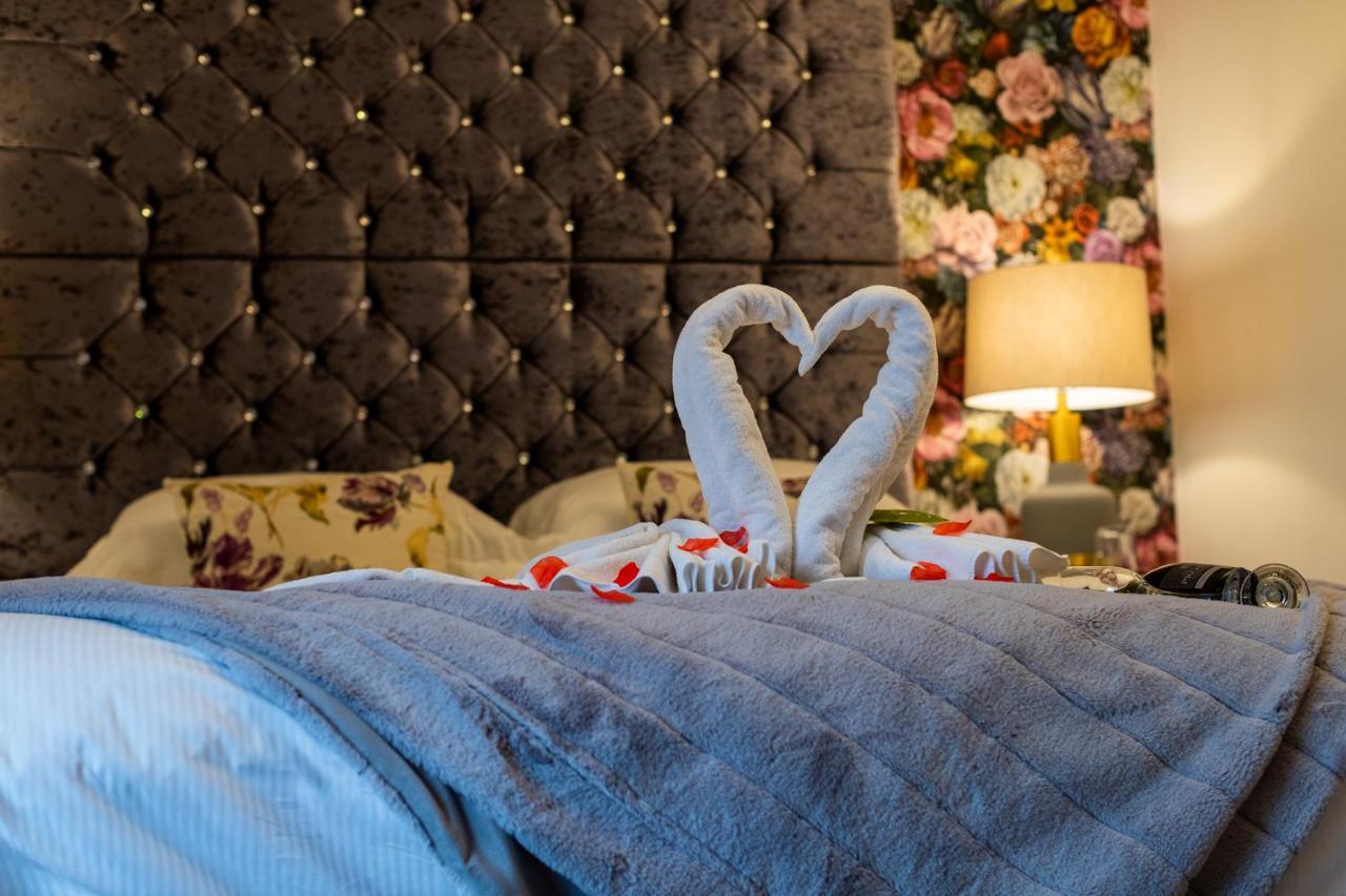 Holly Lodge Guest House With Free Off Site Health Club Windermere Εξωτερικό φωτογραφία